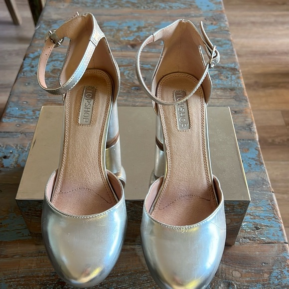 Top Shop Silver 3” heels - Picture 2 of 6